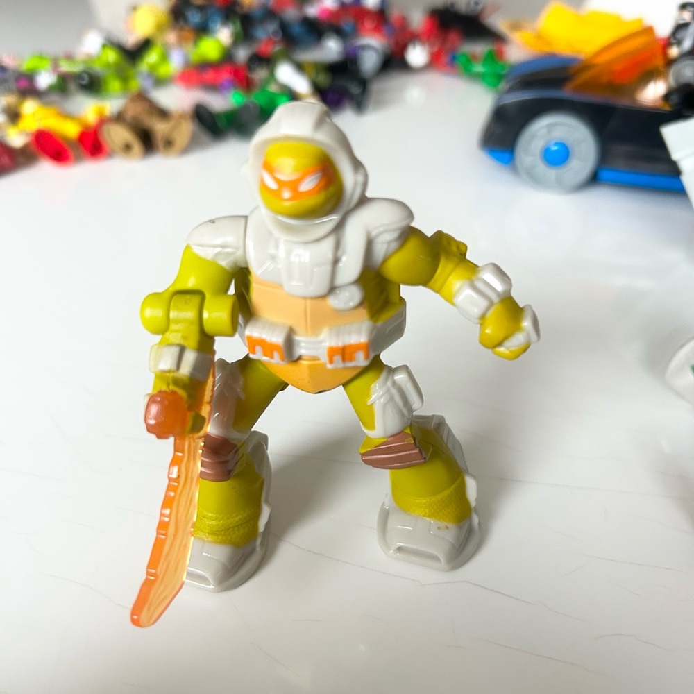 2016 Mcdoanlds Teenage Mutant Ninja Turtles Michelangelo Action Figure